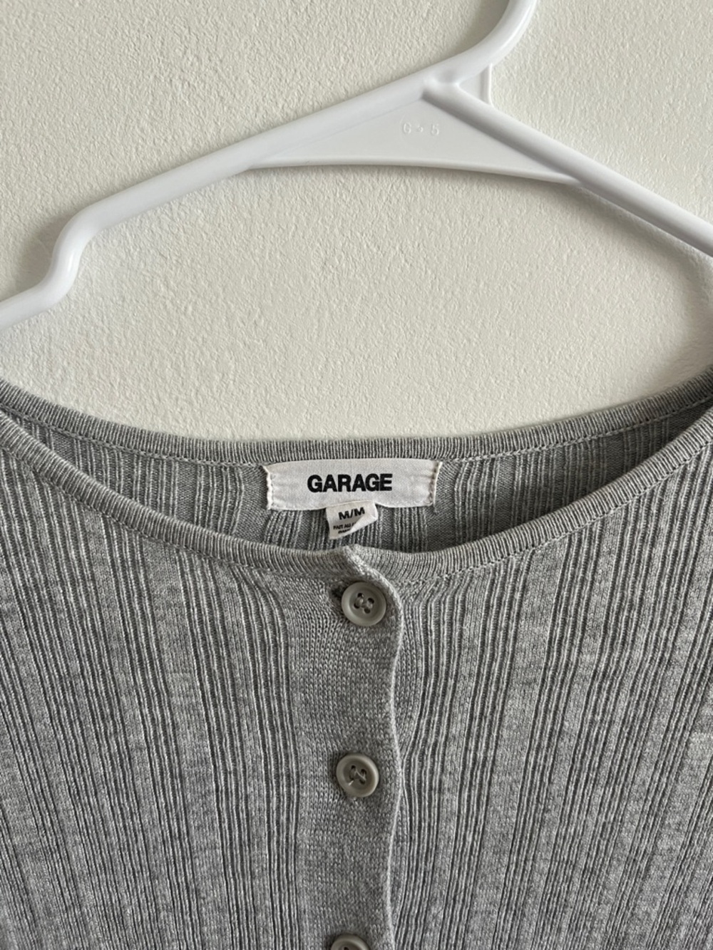 Garage Gray Ribbed Button-Front Cropped Top - Picture 3 of 4
